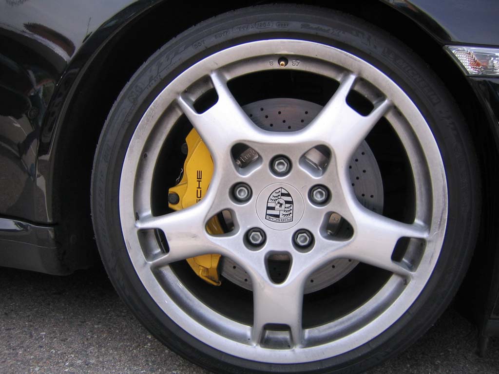 #10569 - 997S rode klauwen