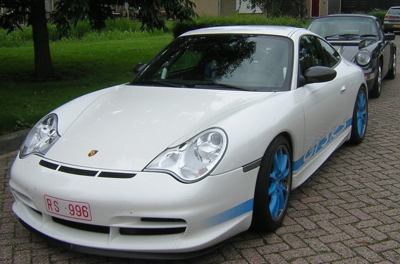 #11964 - volgens Marianne...atomic kitten auto..droom van iedere man dus