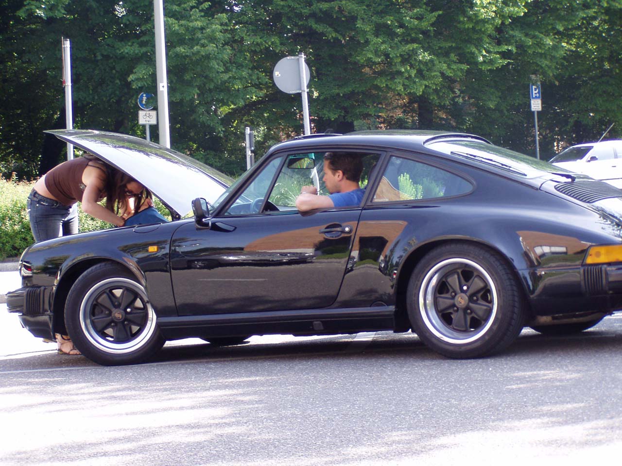 #18076 - Kan best veel in, in zo'n 911...