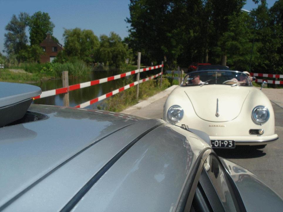 #18324 - Ed: Wachten voor de trein 2 #18324 - Ed: Wachten voor de trein 2