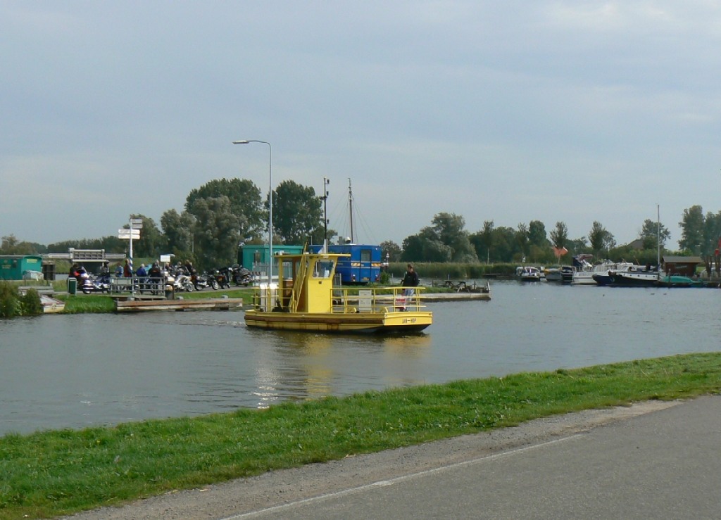 #21224 - Da's wel een heel klein pontje