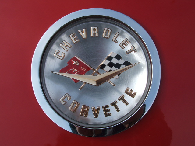 #28403 - Porsche Meets Corvette