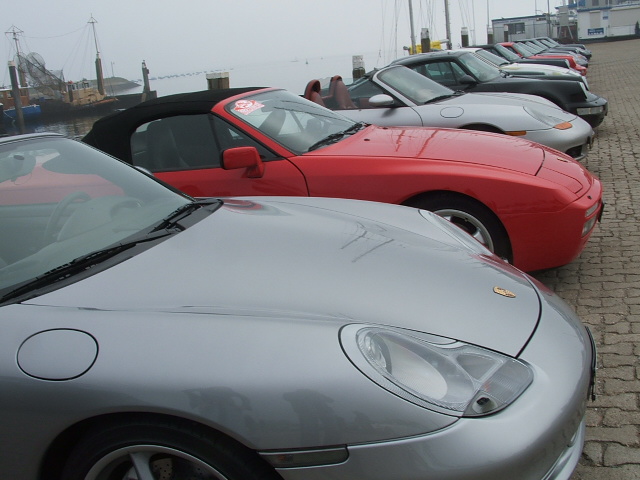 #28437 - Porsche Meets Corvette