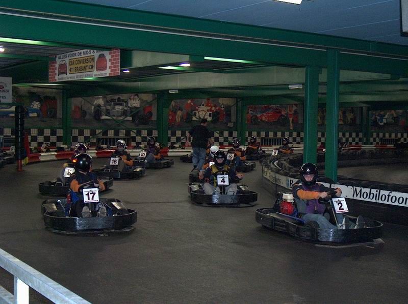 #3166 - op de startgrid: Maurice's kart sloeg 2x af, op pole! #3166 - op de startgrid: Maurice's kart sloeg 2x af, op pole!