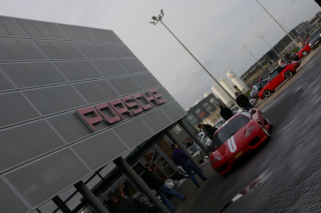 #39304 - Porsche? wat deed die opgevoerde Fiat daar? #39304 - Porsche? wat deed die opgevoerde Fiat daar?