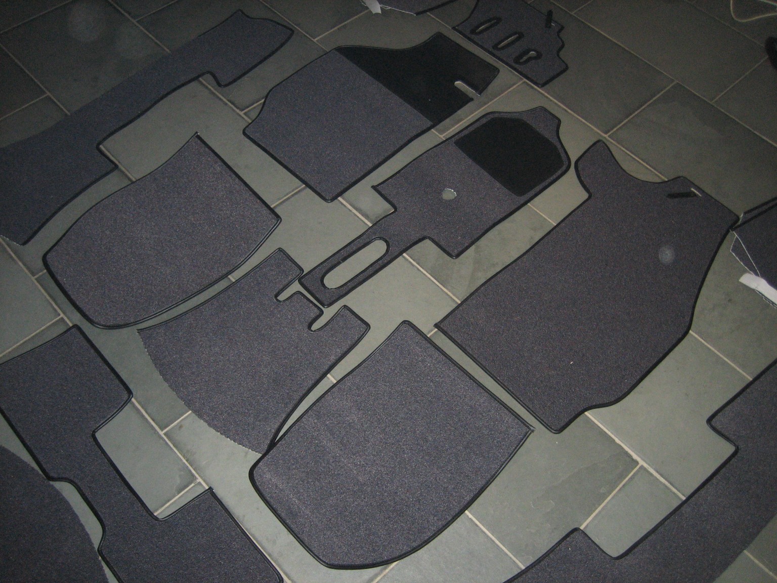 #42642 - tapijtset targa 73