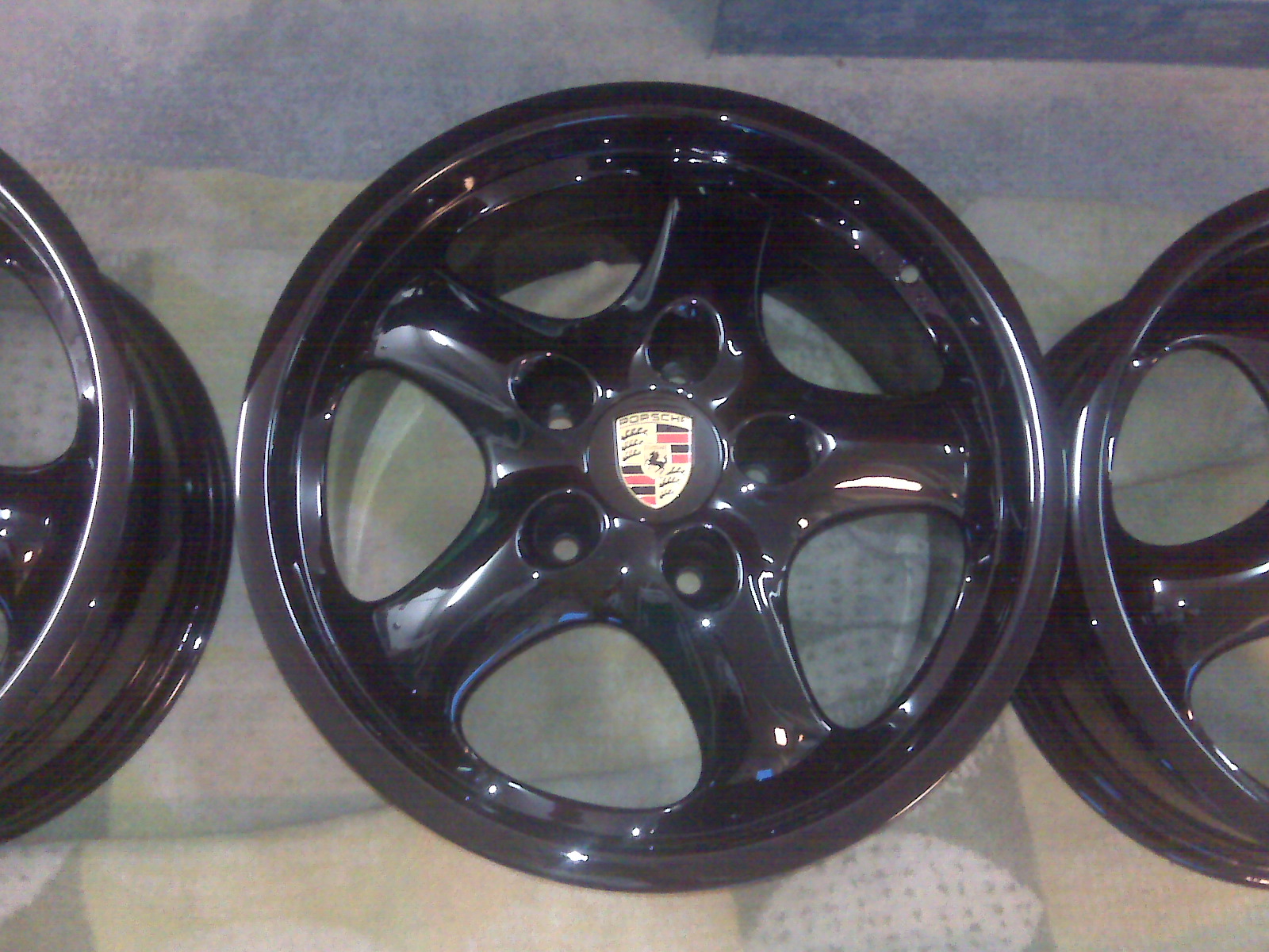 #45648 - Cuppies zwart gespoten