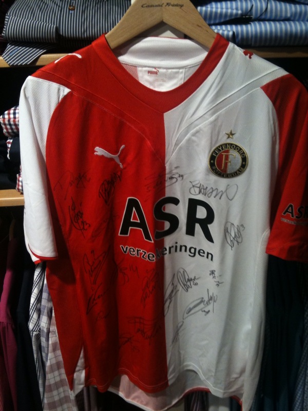 #48647 - Gesigneerd Feyenoordshirt