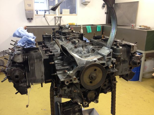 #64526 - kleppendeksel en distributiehuis verwijderd