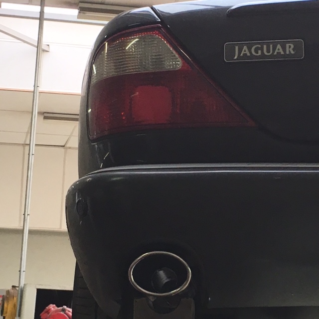 #68194 - uitlaat jag 4