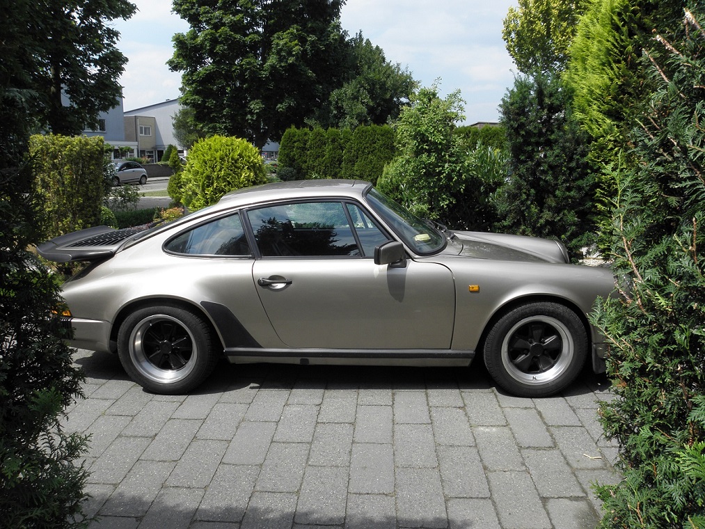 #68740 - Porsche 911 3,2 Carrera Coup?? Platin Metallic bj 1984 #68740 - Porsche 911 3,2 Carrera Coup?? Platin Metallic bj 1984