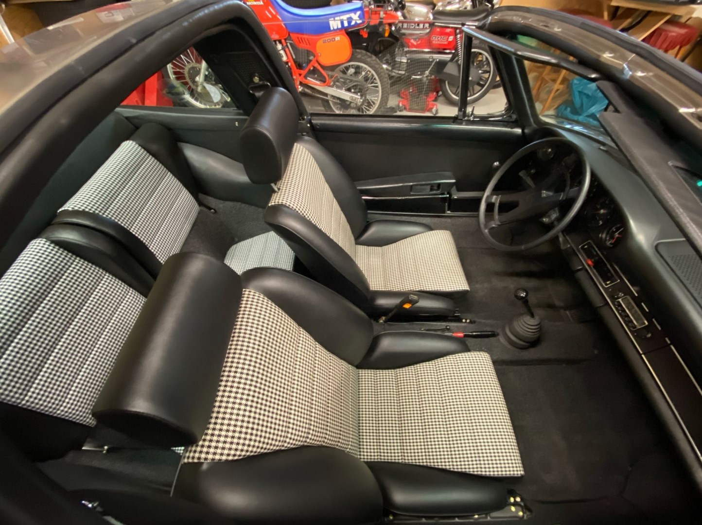 #78794 - Pepita interieur 1