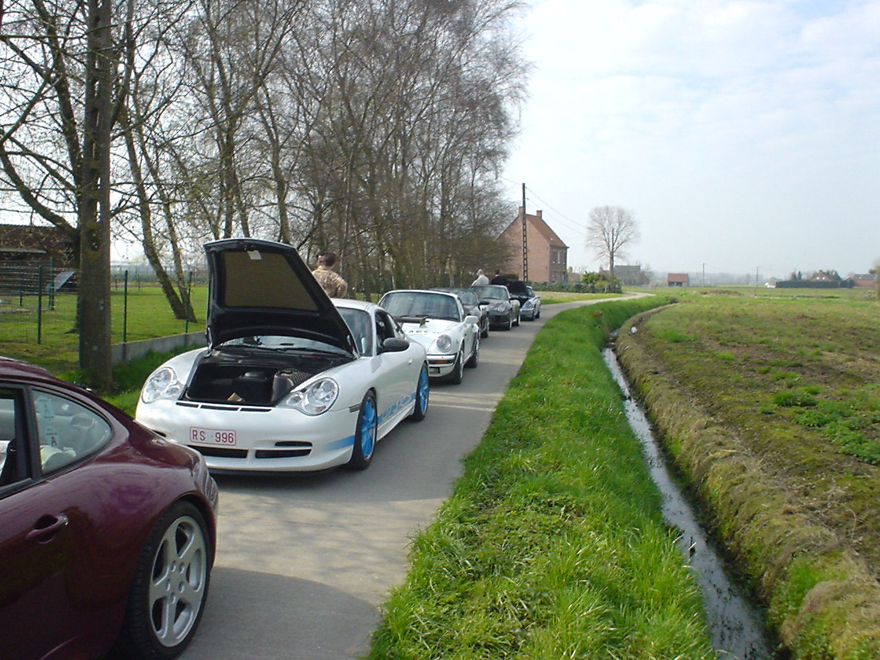 #8541 - Mja GT saucisse was plaats aan het zoeken voor zijn broodrooster te monteren