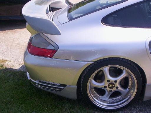 #9397 - Euh Carbon of Kevlar ?? In elk geval zilverkleurig! #9397 - Euh Carbon of Kevlar ?? In elk geval zilverkleurig!