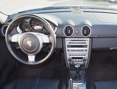 stuur in boxster.jpg (58.94 KiB) 1663 keer bekeken stuur in boxster.jpg