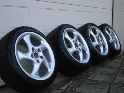 porsche winterset 18 inch.jpg (60.03 KiB) 1004 keer bekeken porsche winterset 18 inch.jpg