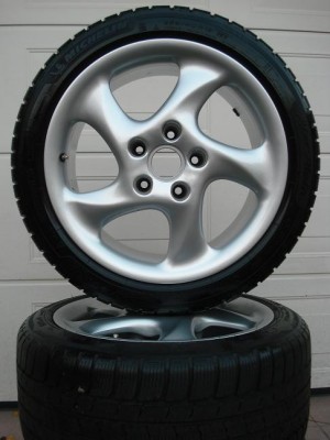 porsche winterset michelin.jpg (52.33 KiB) 1004 keer bekeken porsche winterset michelin.jpg