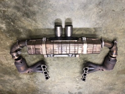 997 Gt3 cup uitlaat v IMG_1014.jpg (108.86 KiB) 1234 keer bekeken 997 Gt3 cup uitlaat v IMG_1014.jpg