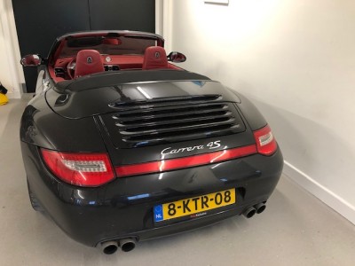 porsche 1.jpg (71.42 KiB) 6697 keer bekeken porsche 1.jpg