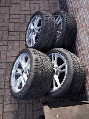 997 winter c4s.jpg (170.07 KiB) 1465 keer bekeken 997 winter c4s.jpg