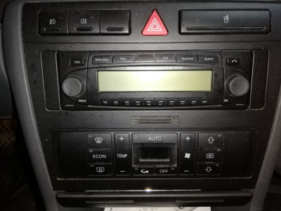 Becker radio2 (exemplaar).jpg (169.93 KiB) 6011 keer bekeken Becker radio2 (exemplaar).jpg