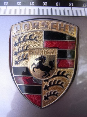 porsche embleem L.JPG